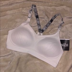 Medium support sports bra